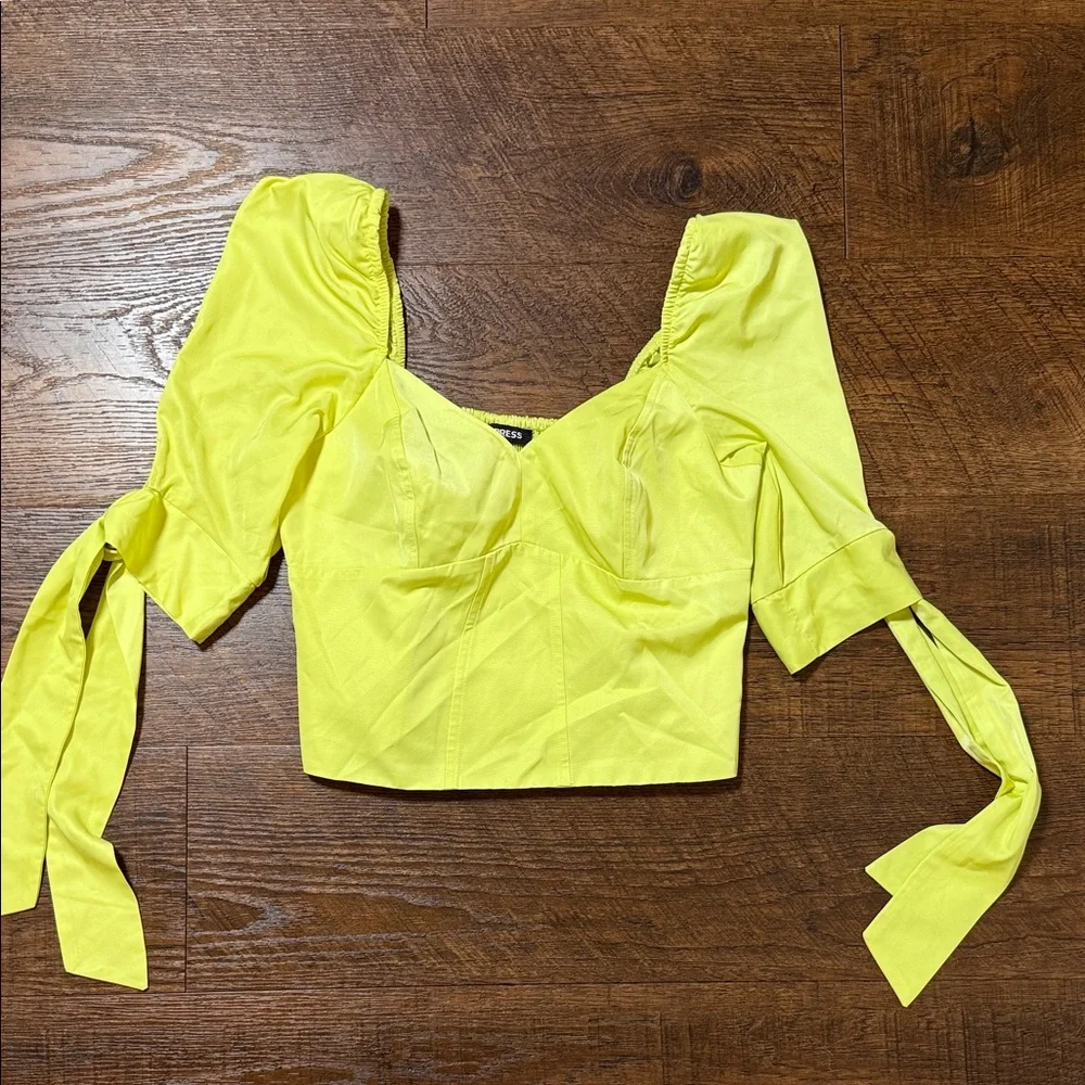 EXPRESS GREEN CROP TOP SIZE S - Picture 1 of 2